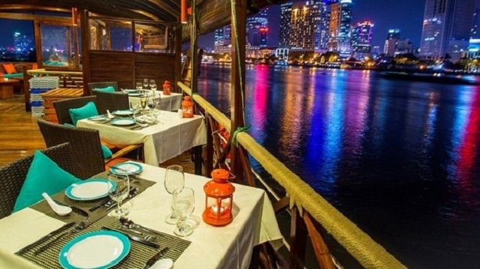 du thuyền ăn tối trên sông Sài Gòn - Du thuyền Elisa
