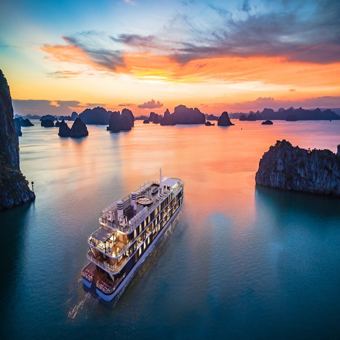 tour du thuyền Heritage Cruise Hạ Long