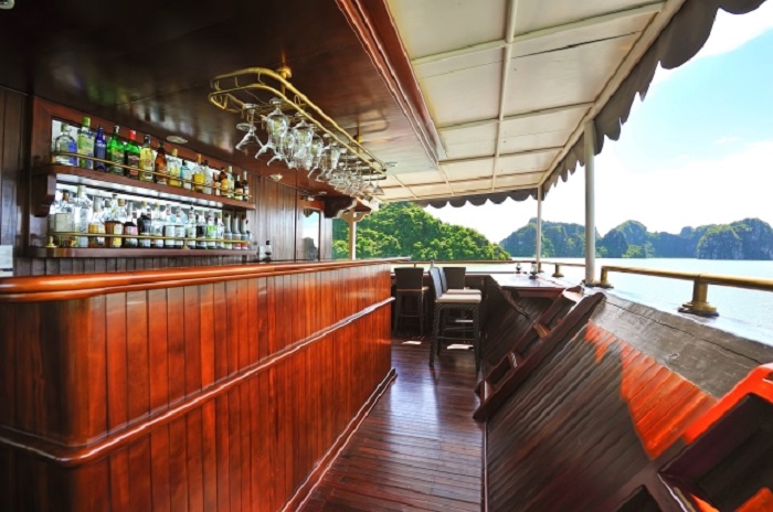 tour du thuyền Paradise Sails - quầy bar