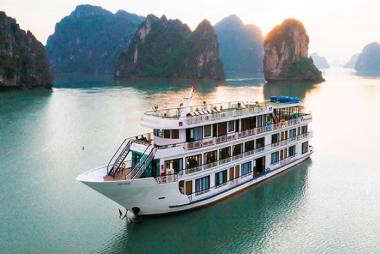 Tour du thuyền 5* Aquamarine 2N1Đ ngủ đêm trên Vịnh Hạ Long