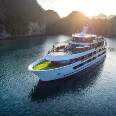 Tour du thuyền 5* Stellar Of The Seas 2N1Đ ngủ đêm trên Vịnh Hạ Long