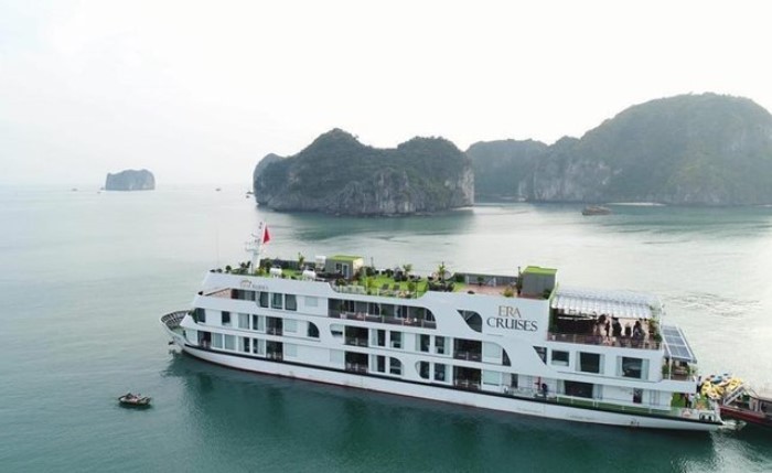 du thuyền Era Cruise: Du thuyền Era Cruises có dịch vụ chuẩn 5 sao.