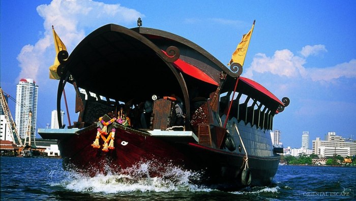  du thuyền trên sông Chao Phraya Manohra