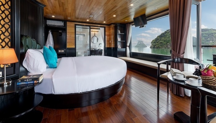 Hành trình khám phá du thuyền Seremity Cruise