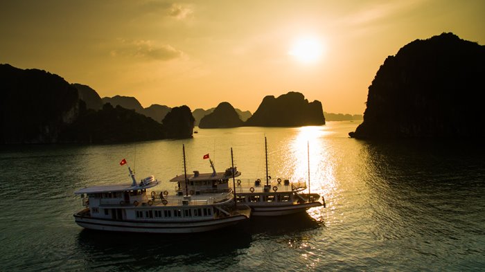 Du thuyền Sen Hạ Long - Nơi giá trị truyền thống Việt Nam được tôn vinh