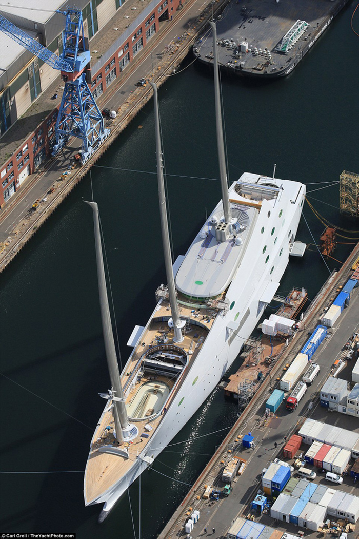 Choáng ngợp trước sự xa hoa của du thuyền Sailing Yacht A trị giá 450 triệu USD