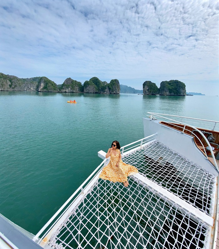 du thuyền Catamaran giải trí 5