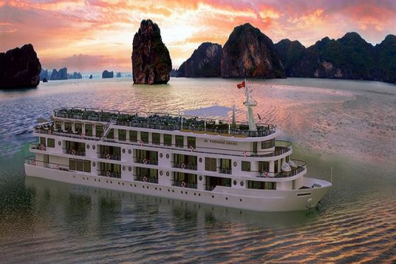 Kinh nghiệm thuê tàu thăm vịnh Hạ Long từ A – Z dành cho khách du lịch