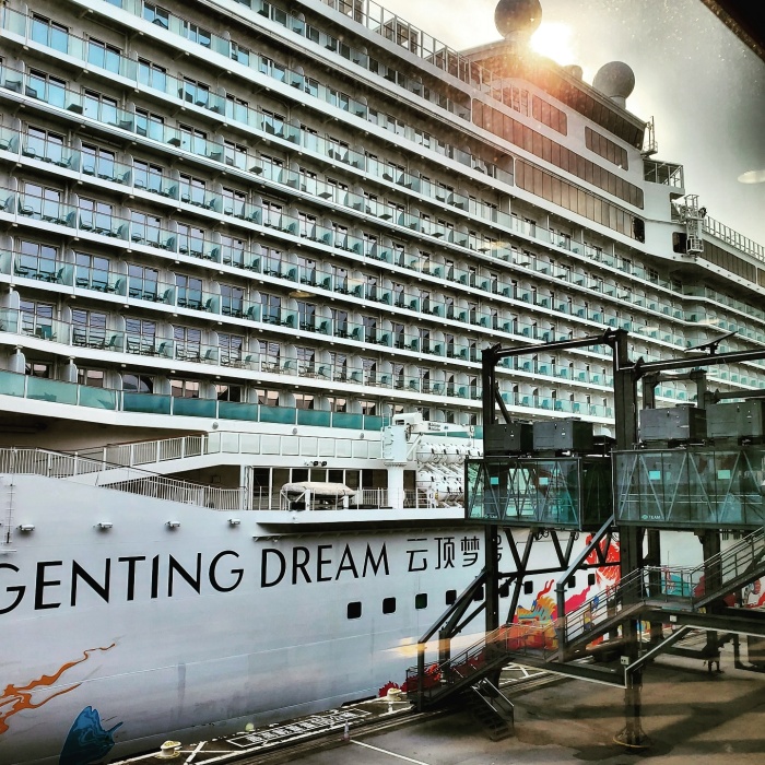 Du thuyền Genting Dream có gì HOT? Đi để khám phá Singapore - Malaysia