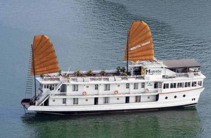  Majestic du thuyền giá phòng dưới 2 triệu ở Hạ Long 