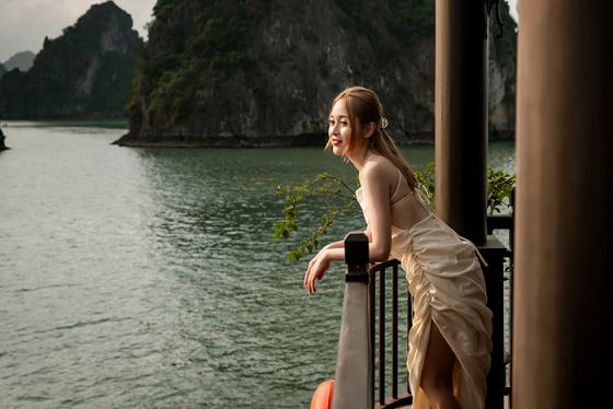 Khám phá Vịnh Hạ Long cùng du thuyền Sena 5 sao mang phong cách cổ điển thuần Việt