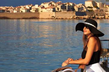 Say đắm vẻ đẹp thơ mộng của biển Địa Trung Hải trên hành trình du thuyền Hanikon