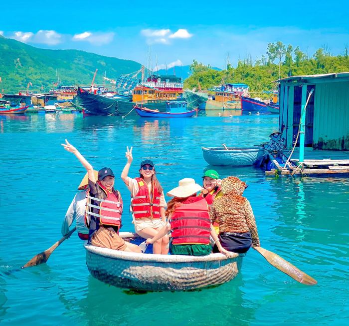 du thuyền Nha Trang