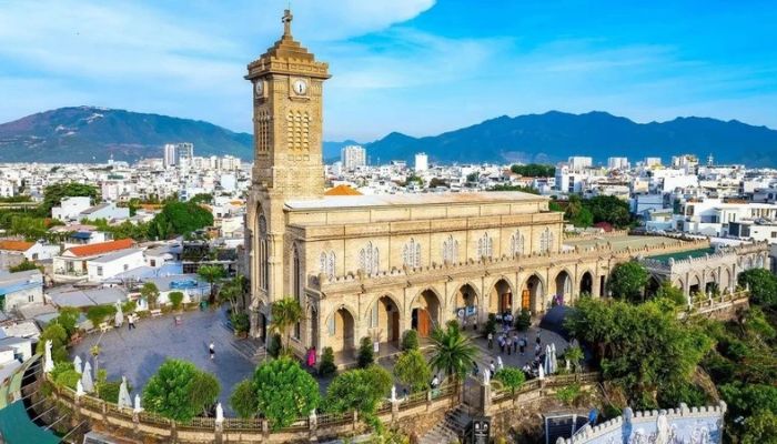 Kiến trúc độc đáo của Nhà thờ Núi Nha Trang