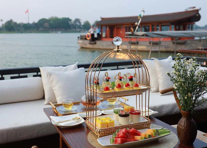 Du lịch du thuyền miền Trung Huế