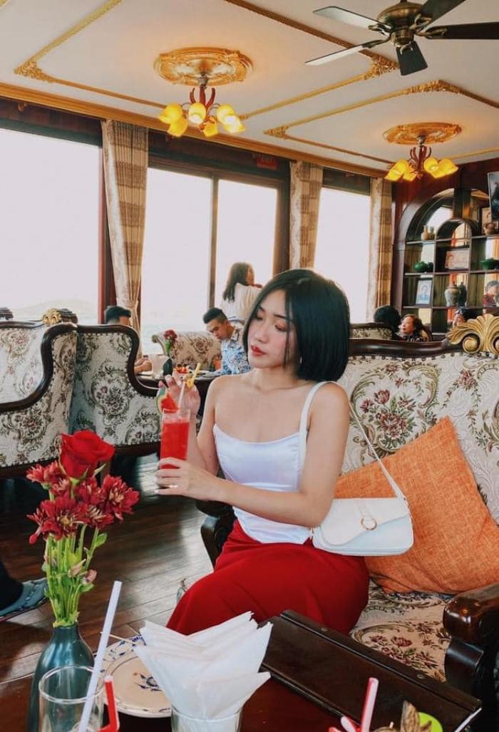 Du thuyền Emperor Cruises Nha Trang