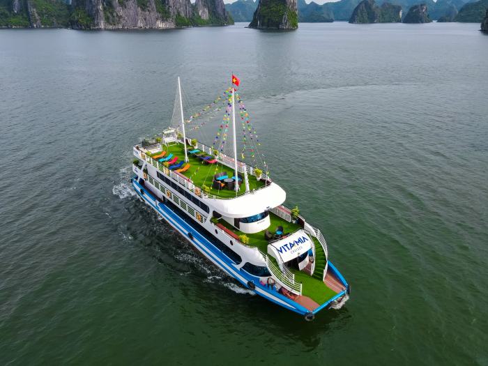 Check-in du thuyền Vita Mia Hạ Long