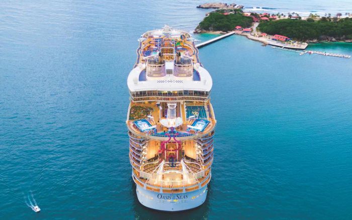 Oasis of the Seas du thuyền 5 sao lớn nhất thế giới