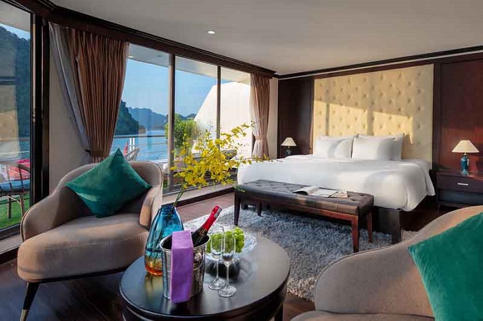 Cabin du thuyền Mon Chéri mang đến những phút giây nghỉ dưỡng thoải mái - Ảnh: https://sinhtour.vn